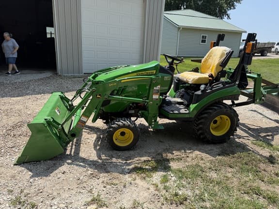 Image of John Deere 1025R Image 0