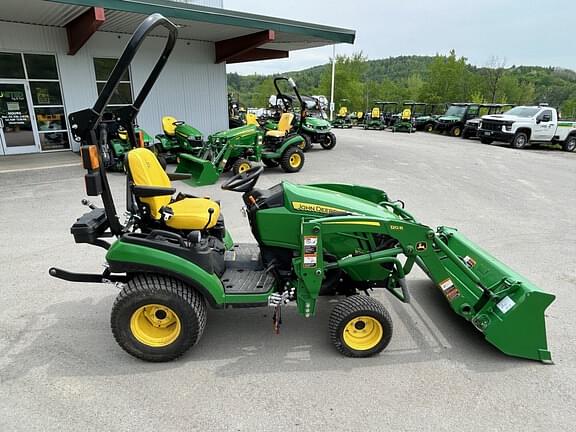 Image of John Deere 1025R equipment image 1