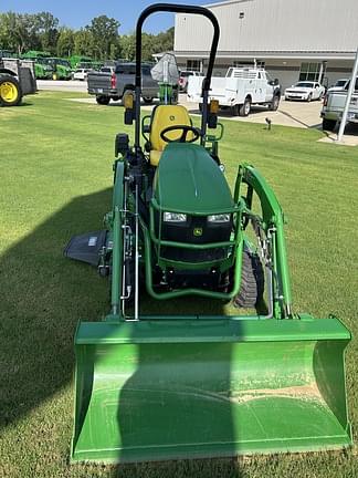Image of John Deere 1025R equipment image 4