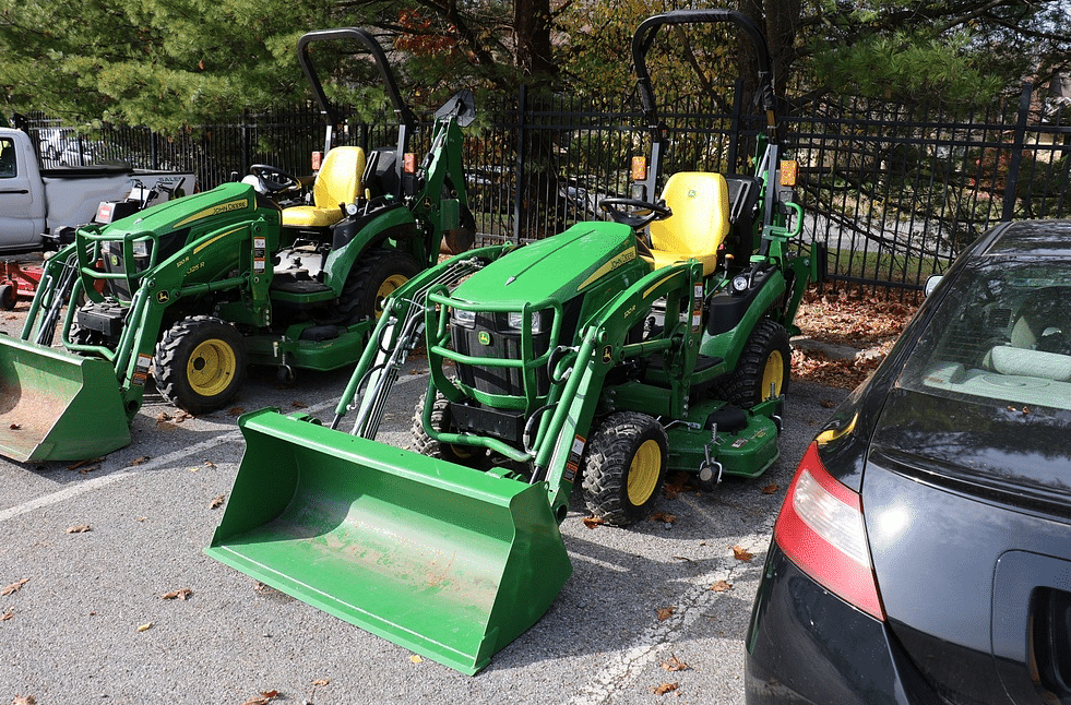 Image of John Deere 1025R Primary image