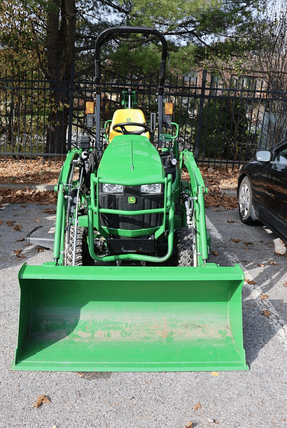 Image of John Deere 1025R equipment image 1