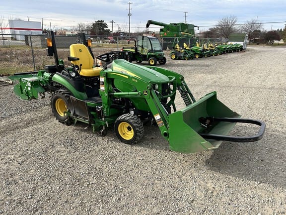 2022 John Deere 1025R Equipment Image0