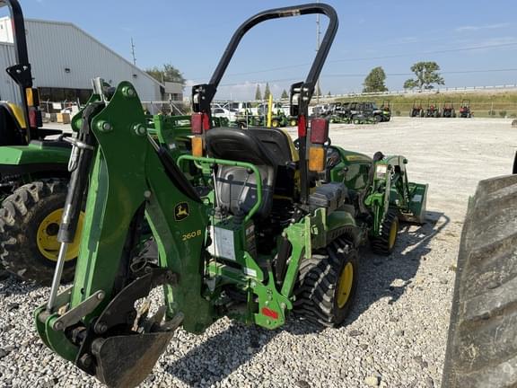 Image of John Deere 1025R equipment image 3