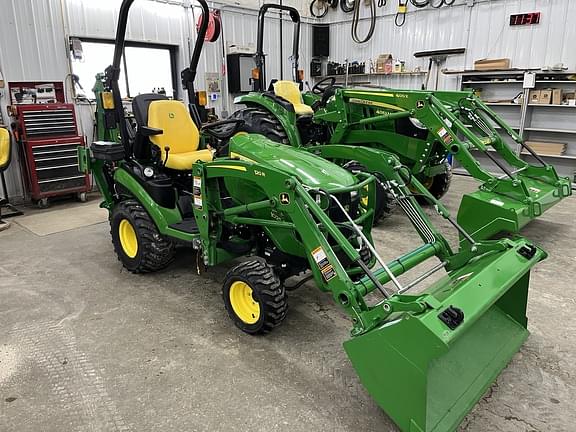 Image of John Deere 1025R equipment image 2