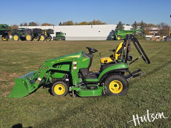 Image of John Deere 1025R equipment image 4
