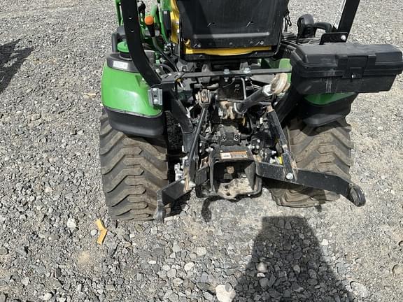 Image of John Deere 1025R equipment image 4