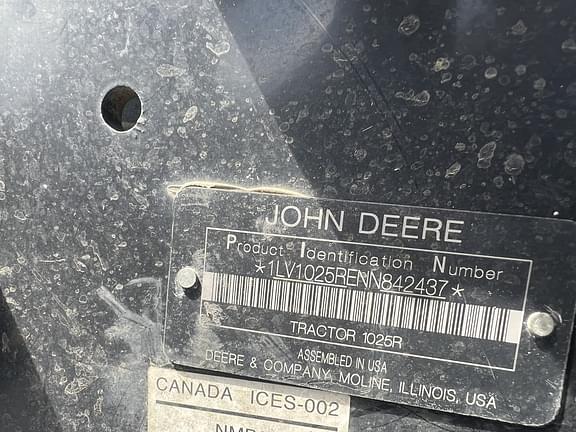 Image of John Deere 1025R equipment image 3