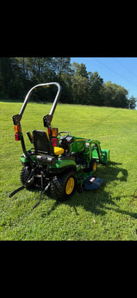 Image of John Deere 1025R equipment image 3