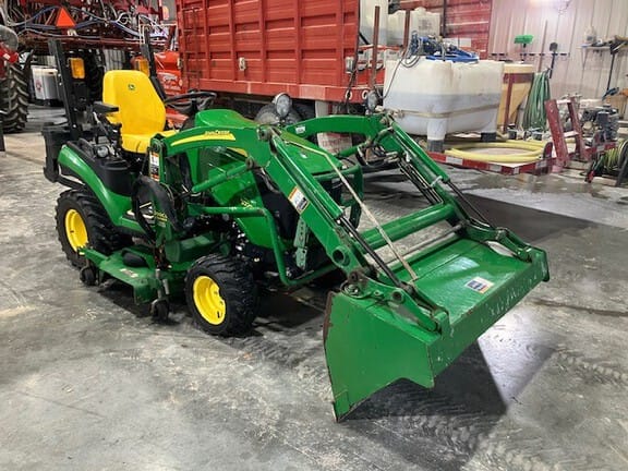 2022 John Deere 1025R Equipment Image0