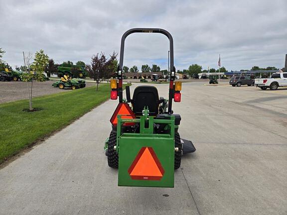 Image of John Deere 1025R equipment image 3