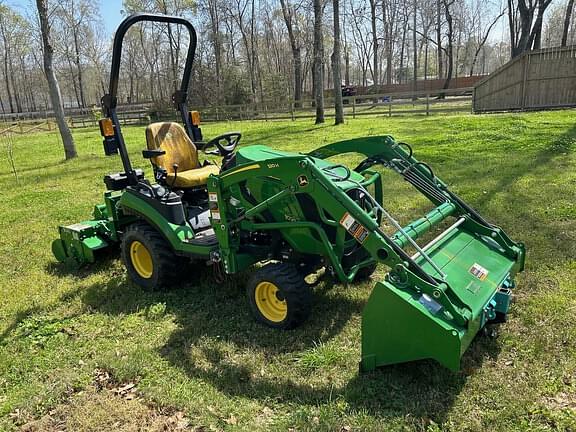 Image of John Deere 1025R equipment image 2