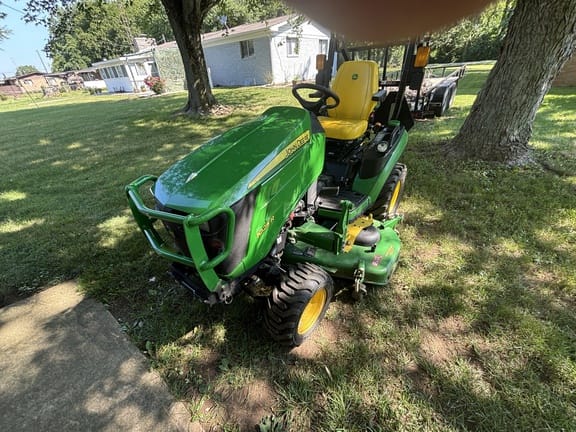 2022 John Deere 1025R Equipment Image0