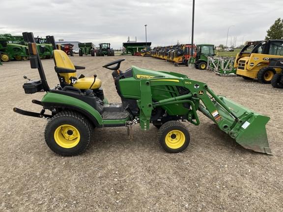 Image of John Deere 1025R equipment image 4