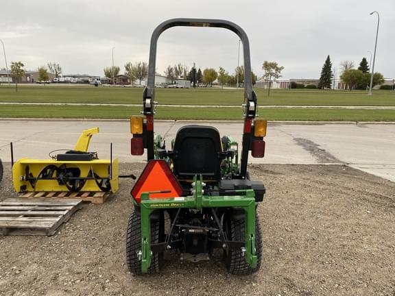 Image of John Deere 1025R equipment image 2