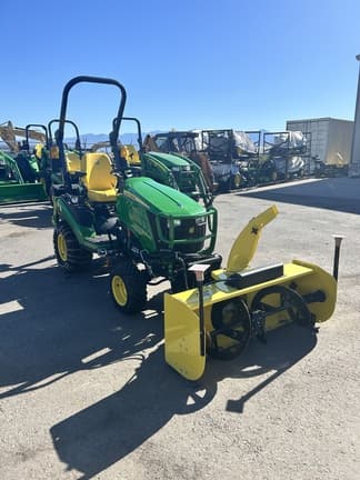 Image of John Deere 1025R equipment image 3