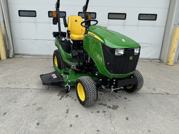 2022 John Deere 1025R Equipment Image0