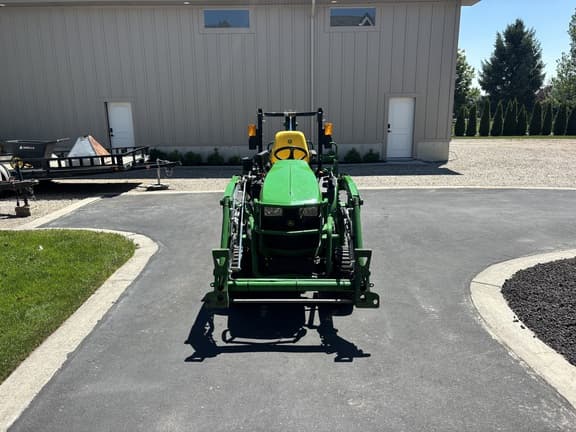 Image of John Deere 1025R equipment image 2