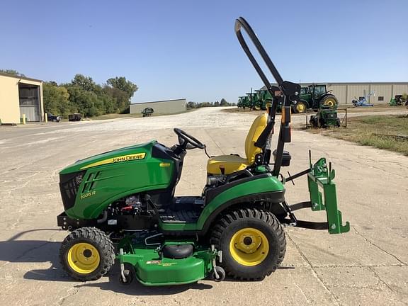 Image of John Deere 1025R equipment image 1