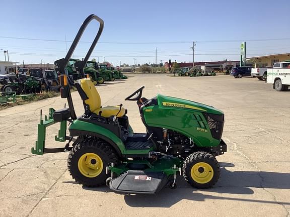 Image of John Deere 1025R equipment image 3