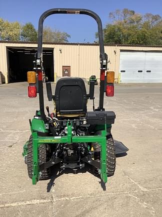 Image of John Deere 1025R equipment image 4