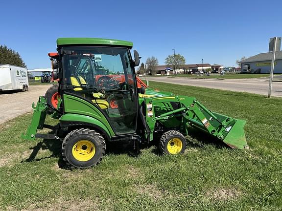 Image of John Deere 1025R equipment image 3
