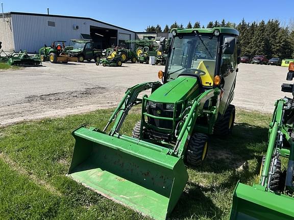 Image of John Deere 1025R equipment image 1