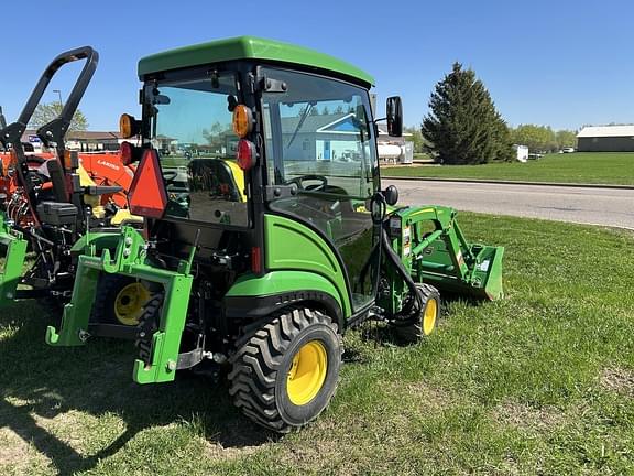 Image of John Deere 1025R equipment image 4