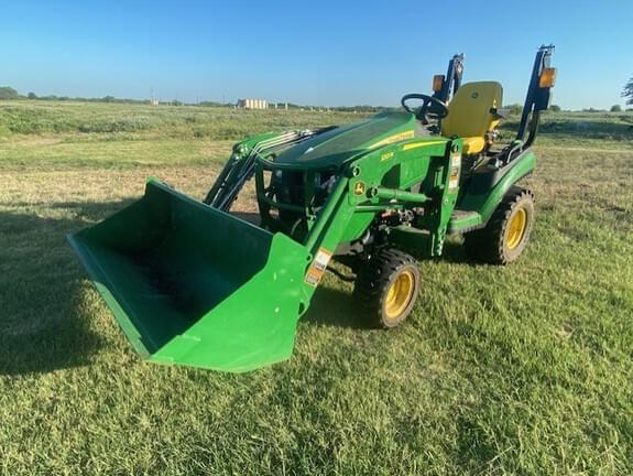 Image of John Deere 1025R equipment image 2
