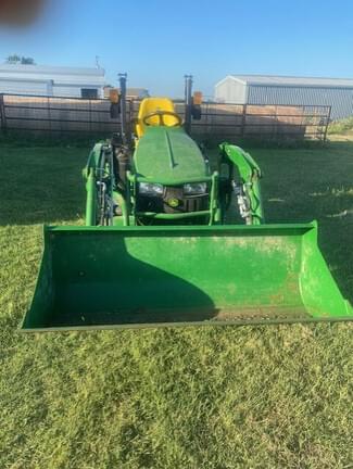 Image of John Deere 1025R equipment image 4