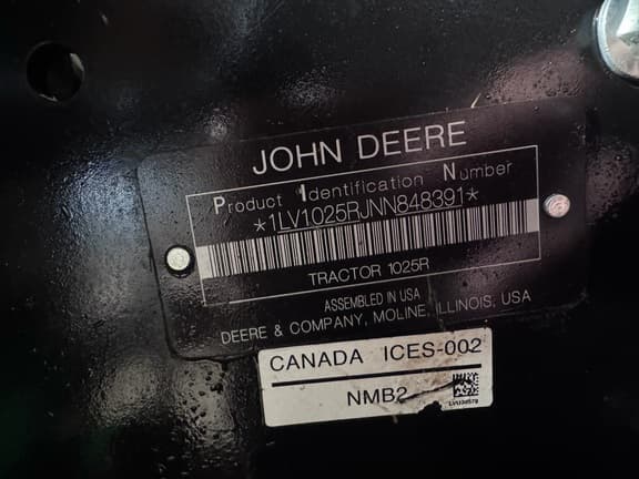 Image of John Deere 1025R equipment image 2