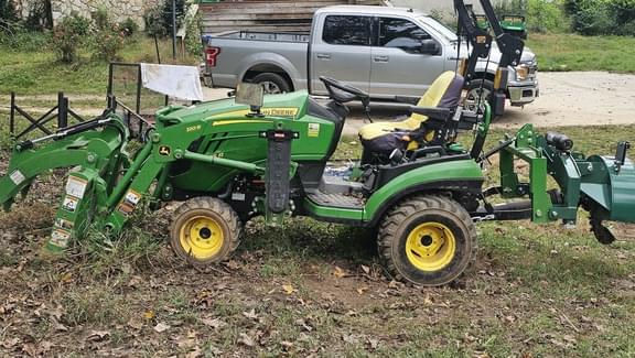 Image of John Deere 1025R equipment image 1