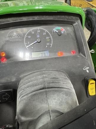 Image of John Deere 1025R equipment image 2