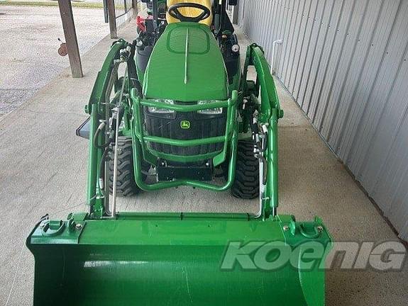 Image of John Deere 1025R equipment image 2