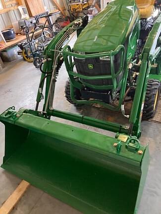 Image of John Deere 1025R equipment image 4