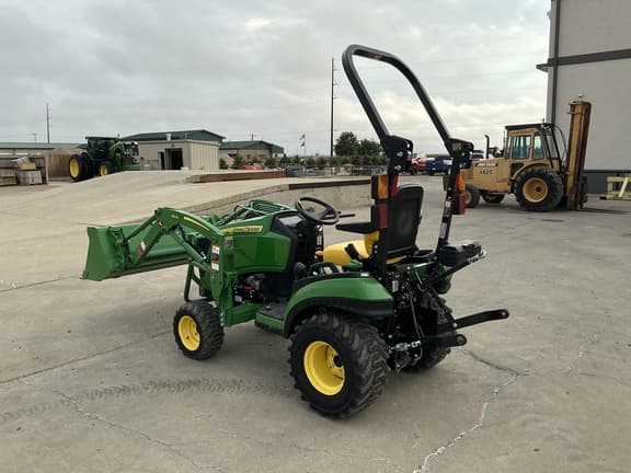 Image of John Deere 1025R equipment image 2