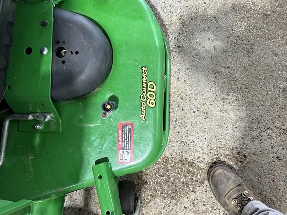 Image of John Deere 1025R equipment image 3