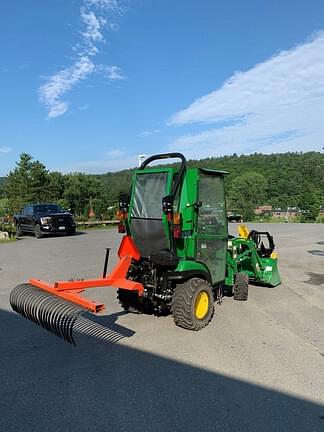 Image of John Deere 1025R equipment image 3