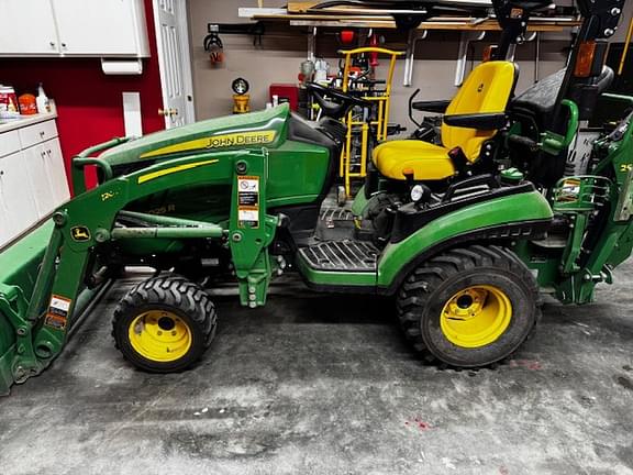 Image of John Deere 1025R Primary image