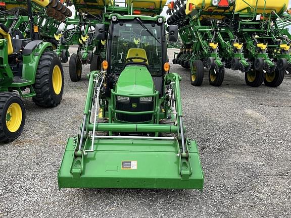 Image of John Deere 1025R equipment image 4