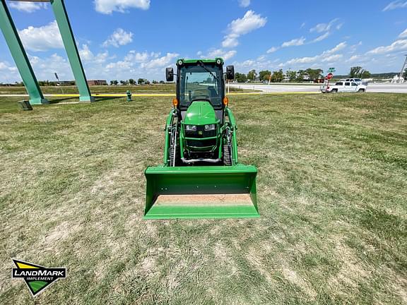 Image of John Deere 1025R equipment image 2