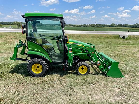 Image of John Deere 1025R equipment image 4