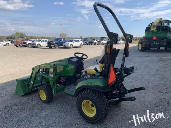 Image of John Deere 1025R equipment image 2
