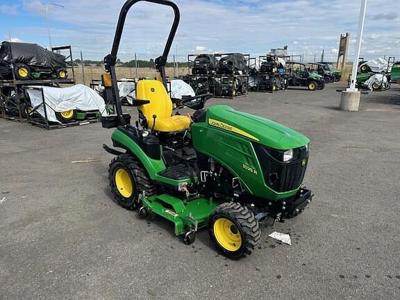 Image of John Deere 1025R equipment image 2