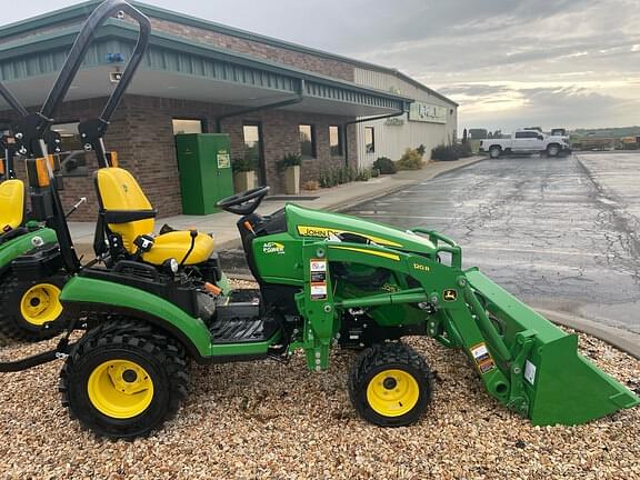 Image of John Deere 1025R equipment image 1