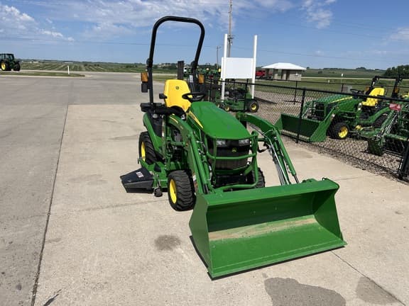 Image of John Deere 1025R equipment image 4