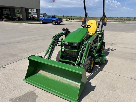 Image of John Deere 1025R equipment image 2