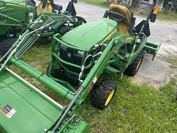 Image of John Deere 1025R equipment image 3