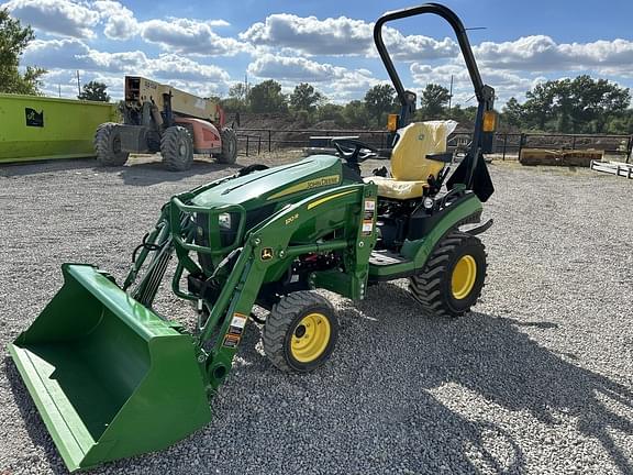 Image of John Deere 1025R equipment image 2