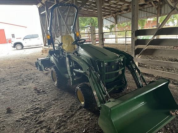 Image of John Deere 1025R equipment image 3