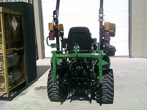Image of John Deere 1025R equipment image 4